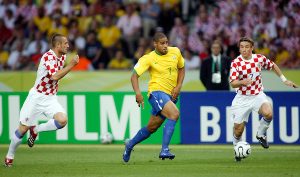 TAKAV IGRAČ FALI ‘KOCKASTIMA’: Proslavljeni Hrvat je oduševljen Vlahovićem – ‘Mi nemamo napadača kao što je on’