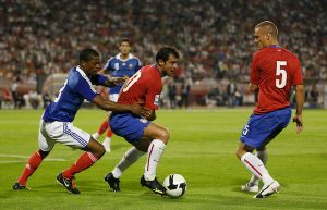 NIJE LAKO KADA SI U SVAĐI SA „UBICOM“: Evra progovorio o sukobu sa Vidićem!