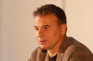 ‘VALJDA ĆEMO PREKINUTI LOŠ NIZ SA BELGIJANCIMA’: Stanojević najavljuje ofanzivni Partizan protiv Genta, a Mitroviću je poslao jasnu poruku! (VIDEO)