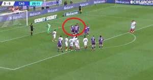 LUDNICA U FIRENCI: Vlahoviću navijači zviždali, kapiten ‘oteo’penal, a onda je majstorijom iz slobodnjaka zapušio usta svima (VIDEO)