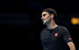 OPERACIJA GA MOŽDA KOŠTA KARIJERE: Federer ide u penziju?!