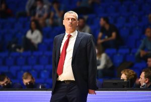 ZVEZDA OTPUTOVALA U MINHEN: Radonjić saopštio loše vesti – ‘Bez Lazića smo minimum mesec dana!’