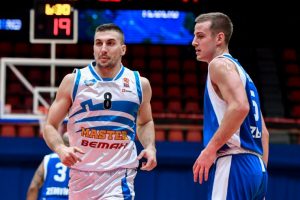 SRPSKI KOŠARKAŠ NASTUPA ZA NEPOSTOJEĆU DRŽAVU KOSOVO: Javnost ga oštro kritikuje – evo šta on kaže na to!