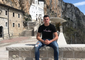 TALENTOVANI CRNOGORAC DOBIO FLAŠU U GLAVU: Igra špansku ligu, sada je prebačen u B tim, a navodi da je napadnut iz čista mira!