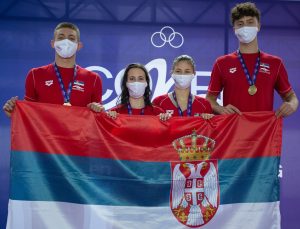 NAŠI PLIVAČI USPEŠNI NA PLIVAČKOM MITINGU: Srbiji tri medalje na tradicionalnom turniru u plivanju! (FOTO)