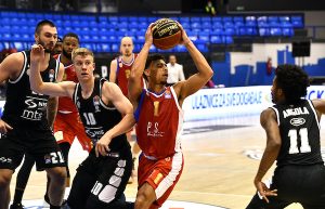 BORAC TESNO DO POBEDE: Treći uzastopni poraz Mornara!