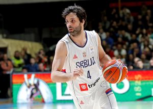 TEODOSIĆ PRECRTAN SA SPISKA: Pešić menja kapitena Orlova! (VIDEO)