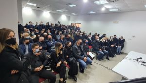 ‘OTIŠAO JE DEO MENE, MOJ PANTA’: Niš se oprostio od legendarnog golmana, veliki broj ljudi na komemoraciji povodom smrti Dragana Pantelića! (FOTO)