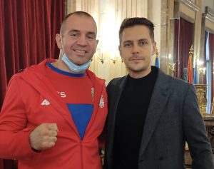 NEVEROVATNO SMO POČELI, TREBA DA NASTAVIMO U OVOM RITMU: Podrška glumca i repera bokserima, dođite u Arenu od 13.00h!