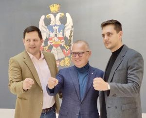 BOROVČANIN NAJAVIO SPEKTAKL: Zahvalio se Vesiću na podršci, a potom poslao moćnu poruku – ‘Škole boksa su besplatne, da se deca sklone sa ulice’