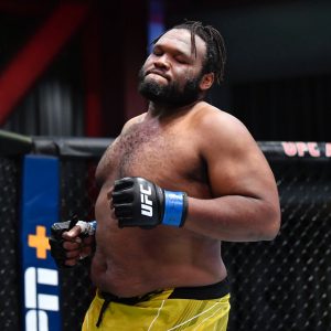 SPEKTAKULARAN POTEZ „MEDE“ U UFC-U: Patosirao protivnika za prvu pobedu, a onda uradio salto iako ima 130 kilograma! (VIDEO)