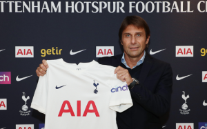 GOTOVO JE – ITALIJANSKI STRUČNJAK PREDSTAVLJEN U LONDONU: Konte je novi trener Totenhema, sada svi čekaju da eksplodira ‘srpska bomba’! (VIDEO)