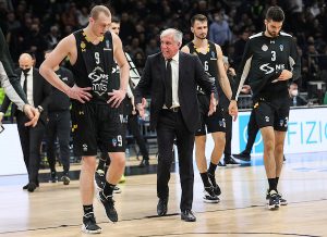 VEČERAS NAS OČEKUJE ŽESTOKA BORBA: Pred ‘Parnim valjkom’ je izuzetno težak zadatak, evo gde možete da gledate utakmicu!