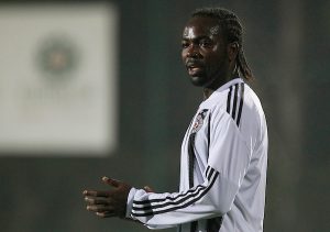 EVO KAKO DANAS IZGLEDA NEKADAŠNJI LJUBIMAC GROBARA: Sada ima potpuno drugačiji imidž! (FOTO)