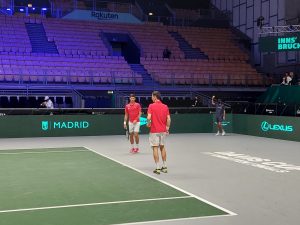 ĐOKOVIĆ I TROICKI PUCAJU OD PONOSA: Najbolji svetski teniser poslao posebnu poruku kazahstanskim navijačima!