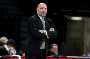 FENERBAHČE NE BIRA PROTIVNIKE: Sašin Fener može i bez najboljih, Flojd zlostavljao obruče! (VIDEO)