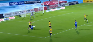 NESVAKIDAŠNJA SCENA U GRČKOJ: Sudija u 15. sekundi pokazao na belu tačku! (VIDEO)