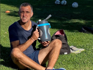 ERDOGAN UNIŠTIO ŽIVOT LEGENRADNOM HAKANU ŠUKURU: Zamolio je za pomoć i poslao važnu poruku ostalim fudbalerima! (VIDEO)