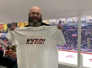 FOTO UBOD: Proslavljeni „pljačkaš“ pronađen na tribinama!