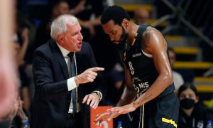 OBRADOVIĆ PRESREĆAN ZBOG SVOJIH IGRAČA: U razgovorima sam pokušao da im objasnim ovu atmosferu – to je jedinstveno iskustvo!