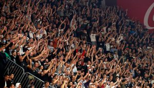 DEO PARTIZANOVIH NAVIJAČA NAPUSTIO HALU PRE MEČA: Ovo su razlozi – oglasio se i Ostoja Mijailović!