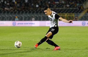 ‘SA NEKIMA OD NJIH SE DRUŽIMO I PRIVATNO’: Urošević otkrio zbog čega su se fudbaleri Partizana povukli sa ceremonije, pa govorio o sukobu sa Rikardom i Nathom!