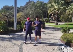 ISPLIVAO SNIMAK RAZGOVORA PRED UTAKMICU U PORTUGALU: Trenutak kada je Piksi saopštio Mitroviću da nije u startnih 11 (VIDEO)