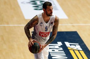 BUDUĆNOST UBEDLJIVA U PODGORICI: Micov predvodio ekipu do trijumfa!