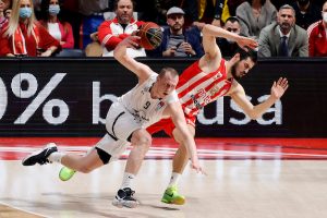 EVO GDE MOŽETE GLEDATI VEČITI DERBI: Neće biti dostupan celoj Srbiji, ali ipak postoji način!