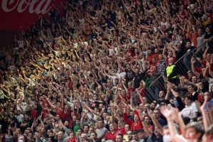 DELIJE, OBRATITE PAŽNJU: Olimpijakos, Barsa i Bajern dolaze u ‘vašu kuću’, evo koje su cene karata za te tri utakmice!