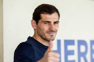 KASILJAS NA UDARU NAVIJAČA: Prozivao Zlatnu loptu zbog Mesija, pa ga podsetili na događaje iz prošle decenije!