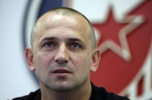 VLADAN LUKIĆ NE MOŽE BEZ ZVEZDE: Bivši predsednik crveno-belih zapevao ‘Nek se Marakani vrate slavni dani’! (VIDEO)