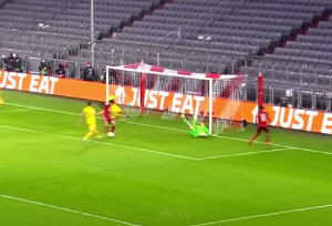 CRNI SANE, ŠTA URADI?: Fudbaler Bajerna se obrukao za sva vremena, zbog ovog zicera mu se smeje ceo svet! (VIDEO)