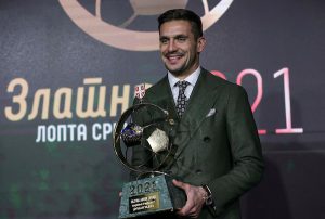 ZLATNA LOPTA JE ZAVRŠILA U RUKAMA DUŠANA TADIĆA: Srpski as nije mogao da sakrije emocije – ‘Bez vas ovo ne bi bilo moguće’ (VIDEO)