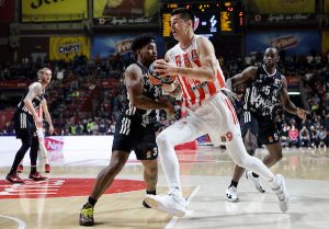 MITROVIĆ U ODABRANOM DRUŠTVU: Luka stigao do 10. mesta na listi igrača sa najviše utakmica u crveno-belom dresu! (FOTO)