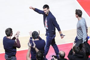 VELIKA PODRŠKA ZA ZVEZDU: Delije napunile ‘Pionir’, stigao i prvi reket sveta! (VIDEO)