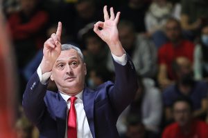 HRABRA IGRA CRVENE ZVEZDE: Fantastična defanziva ‘muči’ veliku Barsu! (FOTO)