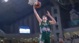 SMEŠI MU SE SVETLA BUDUĆNOST: Za rubriku ‘verovali ili ne’ – klinac od 15 godina oborio rekord Evrolige!