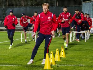 OHI PRVI PUT SA LOPTOM: Pogledajte Zvezdin trening u Turskoj, novi napadač crveno-belih već pokazao zbog čega je doveden! (FOTO)