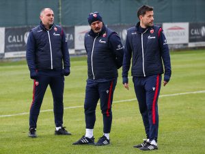 BEZ DOBRE ATMOSFERE NEMA NI REZULTATA: Stanković prezadovljan, pogotovo mladim igračima – ‘Samo neka ovako nastave i neka ih Bog čuva’ (VIDEO)