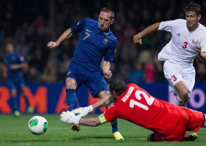 VEČERA JE UPROPASTILA MEGA TRANSFER: Riberi je bio na pragu Real Madrida, a onda je ‘specijalna hrana’ promenila situaciju!