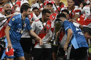 JURILO GA POLA EVROPE: Saga je napokon završena, fudbaler stiže u Englesku! (VIDEO)