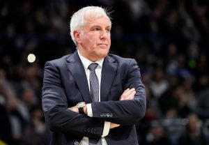 OBRADOVIĆ NAKON POBEDE POSEBNO POHVALIO DVA KOŠARKAŠA: Novinare zanimalo zašto su Madar i Dangubić sedeli!