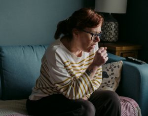 KAKO SE LEČI OMIKRON? SAVETI SRPSKIH LEKARKI: Masna hrana doprinosi padu imuniteta, a jednu vrstu lekova ne uzimajte na svoju ruku!