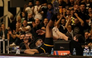 E OVAKVE STVARI CENI OBRADOVIĆ: Ledej jednim potezom bacio Grobare u trans, zbog svoje borbenosti završio je na zapisničkom stolu! (VIDEO)