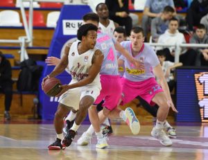 POVREDA JEDNOG OD NAJBOLJIH: Višemesečna pauza lidera ekipe, ovo će zakuvati borbu za plej-of! (VIDEO)