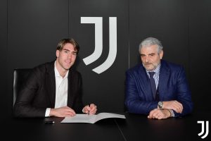 ČUVENI ITALIJAN PORUČUJE: ‘Vlahovićev dolazak u Juventus je senzacionalna greška!’