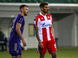 PROBLEMI ZA CRVENO BELE: Zvezda ne može da licencira pojačanje, a Partizan ima mesto viška!