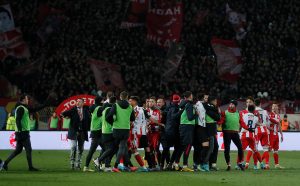 SUKOB NA KRAJU PRVOG POLUVREMENA: Pogledajte sukob dve klupe pred pauzu, Smiljanić i Stanković u klinču! (VIDEO)