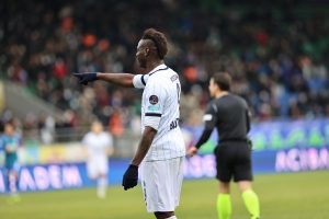 BALOTELI OPLEO PO IGRAČIMA ŠTO SU OTIŠLI U SAUDIJSKU ARABIJU: ‘Nisu otišli zbog novca? Pa kako mogu da izgovore tako nešto!?’